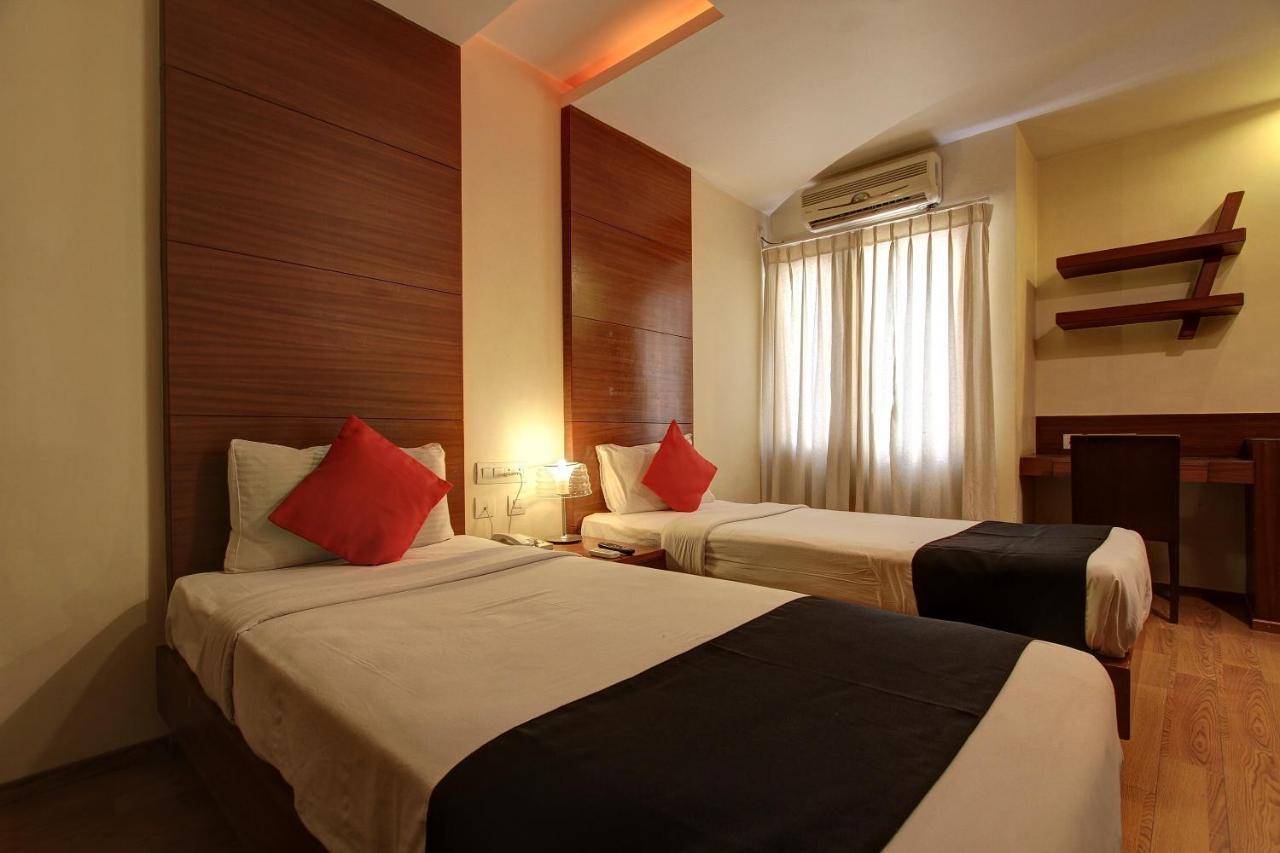 Collection O 29684 Hotel Vikram Palace & Restaurant Dayal Bagh Exteriér fotografie