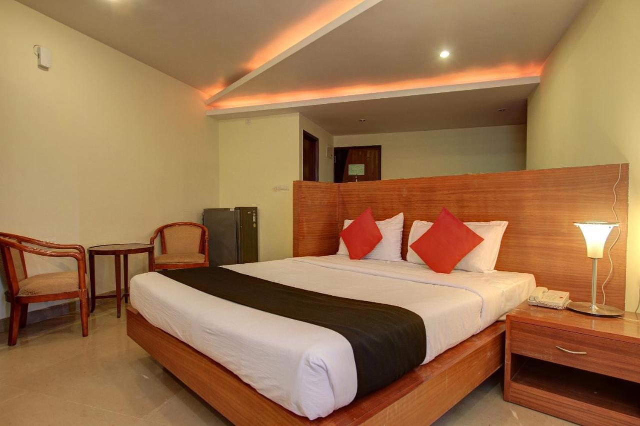 Collection O 29684 Hotel Vikram Palace & Restaurant Dayal Bagh Pokoj fotografie